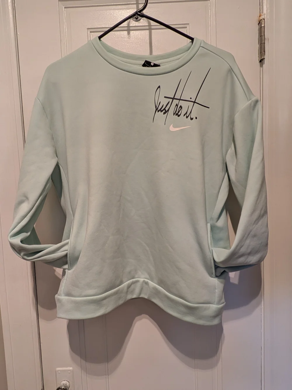 Nike Women's Mint Green 'Just Do It.' Crewneck Sweatshirt